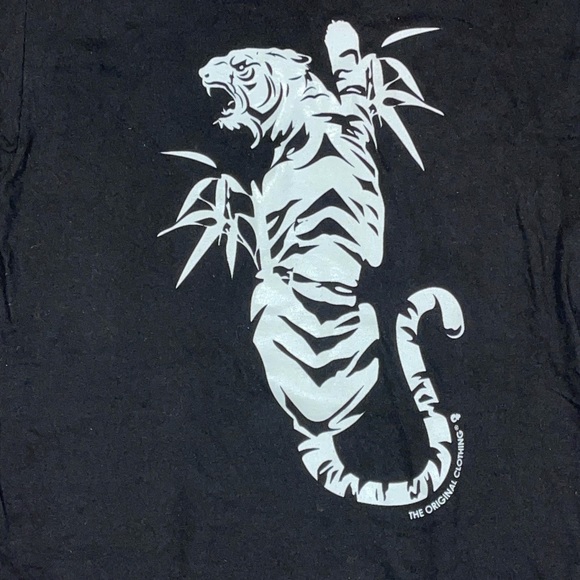 The Original Clothing Men’s Black T-Shirt with Tiger Graphic Size Medium - Picture 2 of 3